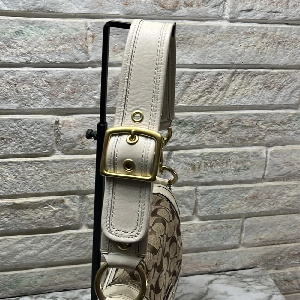 Coach Ltd Ed 65th Legacy White Khaki Sig C Rare and Very Clean. - Picture 6 of 16